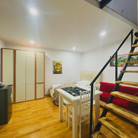 And Cozy X4 Victoria 2 Апартаменты