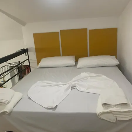 And Cozy X4 Victoria 2 * Tirana