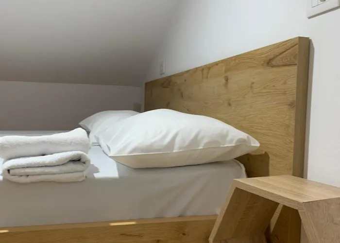 And Cozy X4 Victoria 2 Apartment *